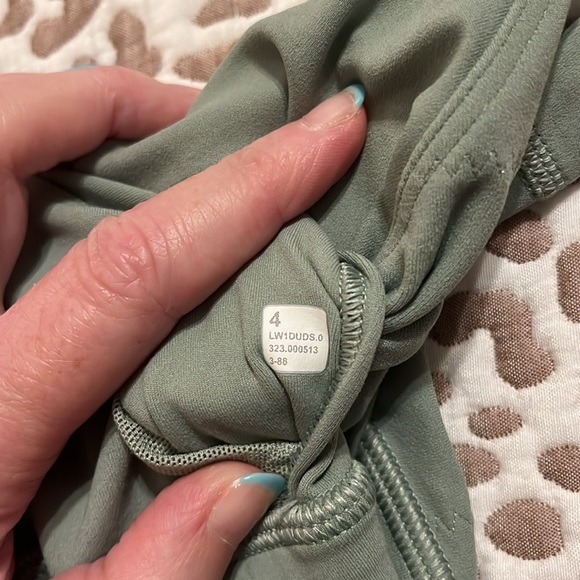 Lululemon Align tank top light support, A/B cup - Picture 4 of 5